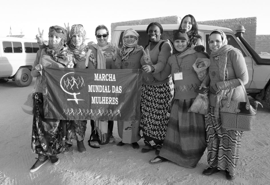 El VII Congreso de la UNMS se celebró entre el 3 y el 5 de abril de 2015 en la Wilaya de Smara, campamento de personas refugiadas saharauis de Tindouf (Argelia), con la participación de delegaciones extranjeras que llegaron de los continentes. Fotografía: Isabel Uria Serrano de la Asociación de Amigxs de la RASD de Bizkaia.
