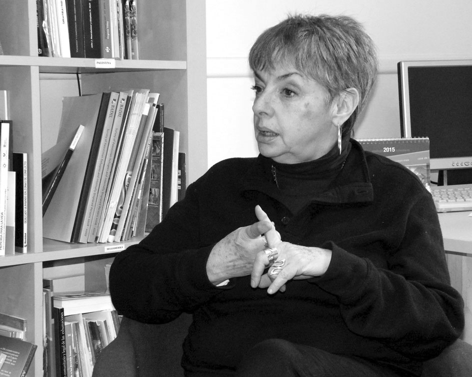 Ana Esther Ceceña durante la entrevista en Bilbao. Fotografía de Javier González.