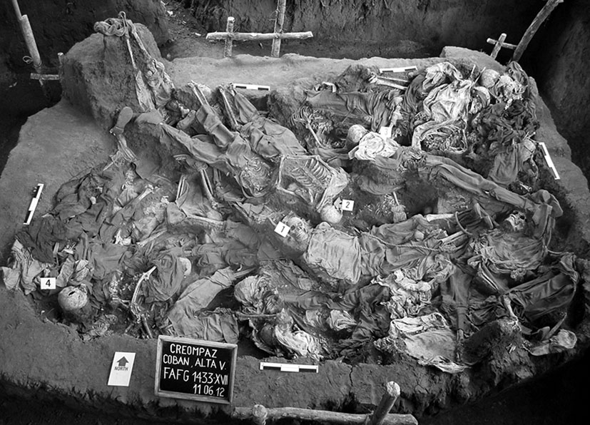 Excavaciones realizadas el 11 de junio de 2012 en CREOMPAZ. Fotografía: Archivo de CALDH.