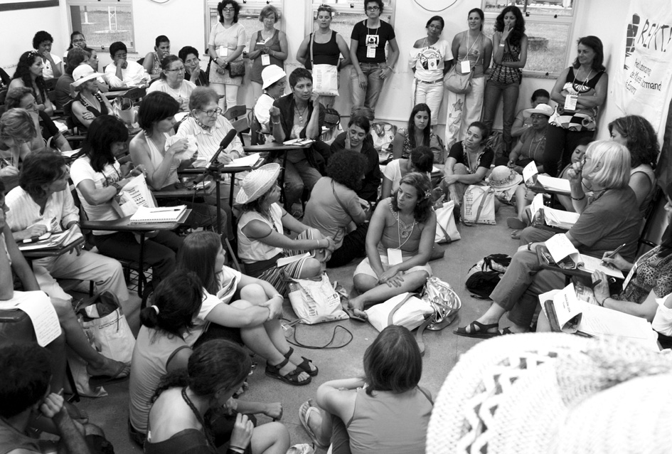 Taller “Mujeres y Economía Solid ari a” en el Foro Social Mundi al (Bele m). Fotografía de FEDAEPS.